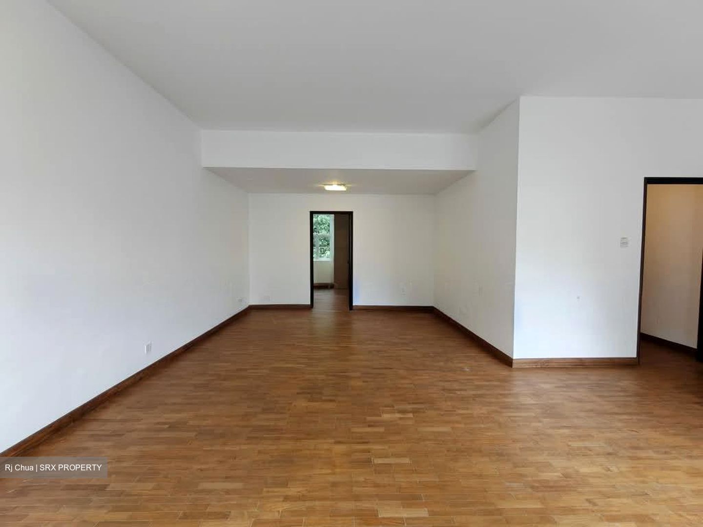 La Suisse (D11), Terrace #562312281